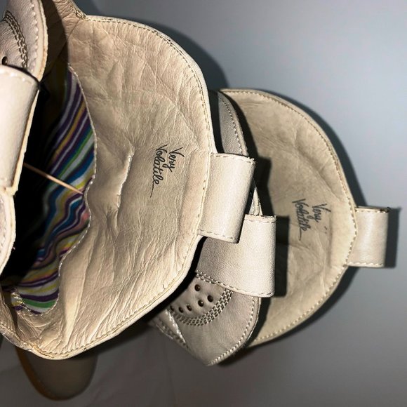 Very Volatile Western Inspired Womens Cowboy Boots Taupe Beige Size 7.5 EUC - Picture 5 of 14